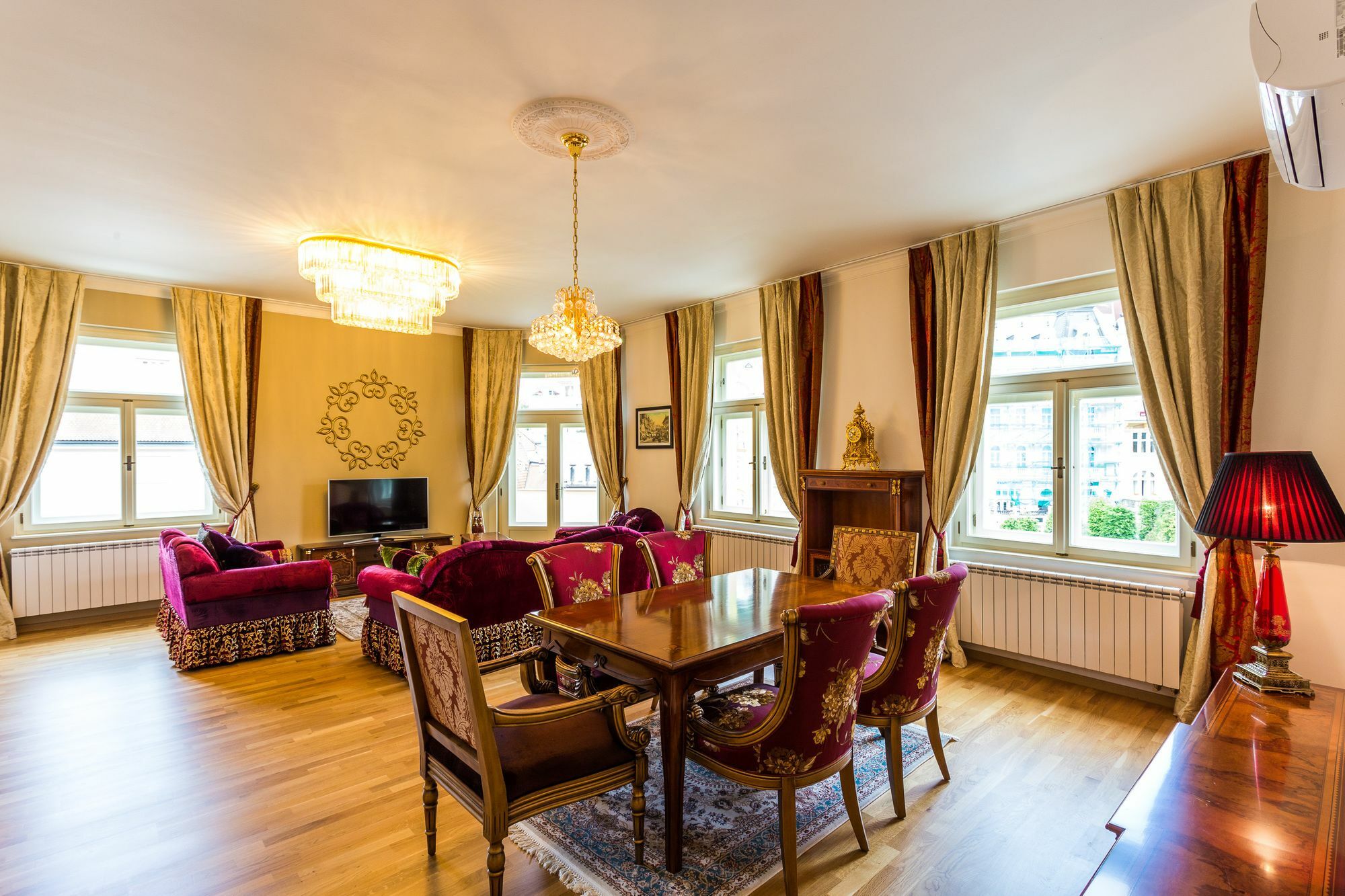Karlsbad Prestige Apartment Exterior photo
